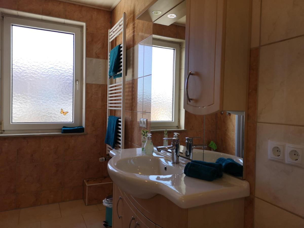 Apartment Ferienwohnungen-oberkochen.de Stadtherberge Sperberstrasse Oberkochen